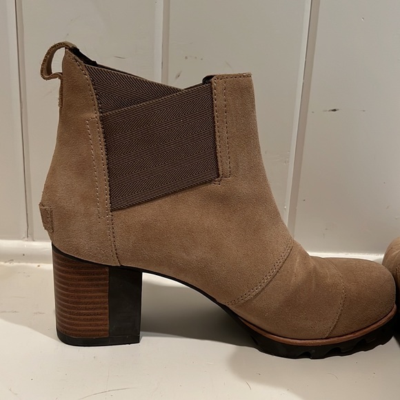 Womens Sorel causal boots - Picture 3 of 10